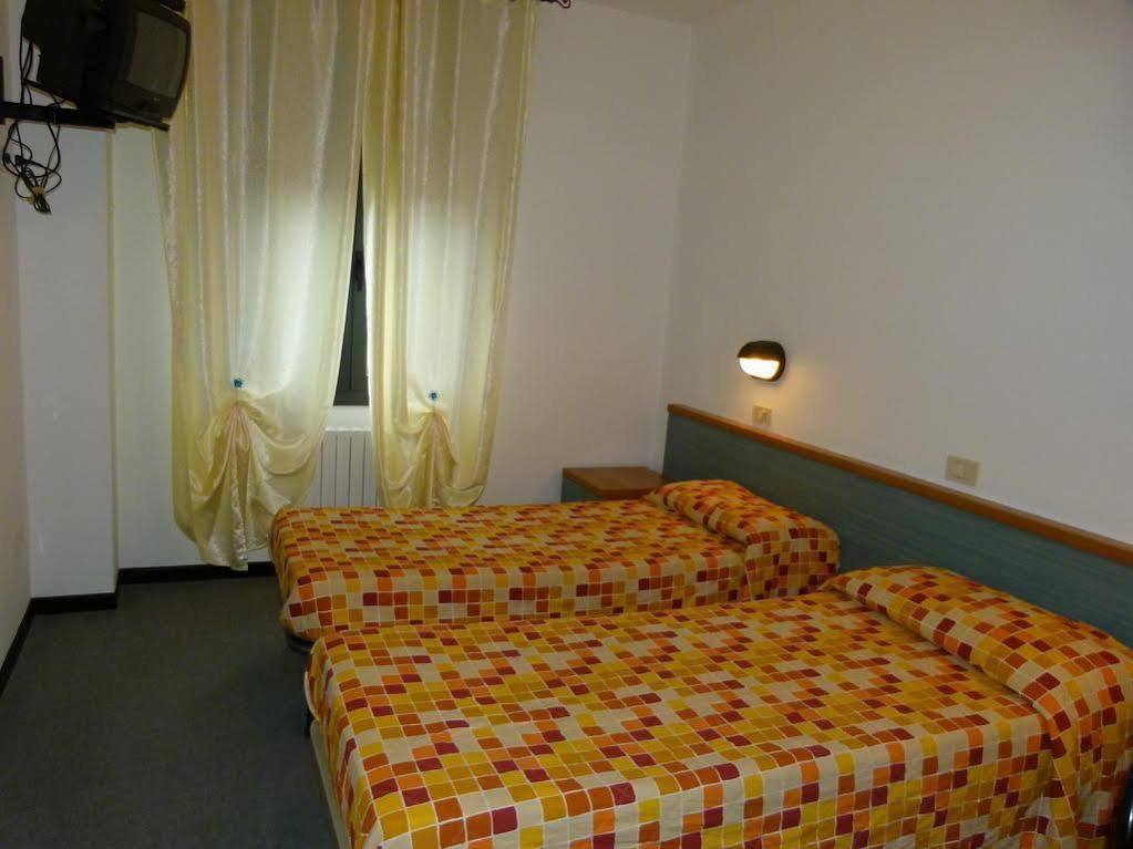 Hotel Olivi Salo Exterior photo